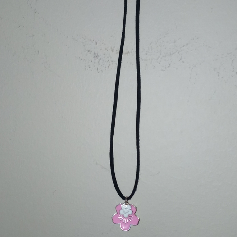 Cute flower choker